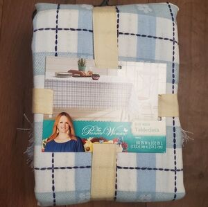 The Pioneer Woman Daisy Woven Tablecloth 60 x 102 Check Blue and Navy